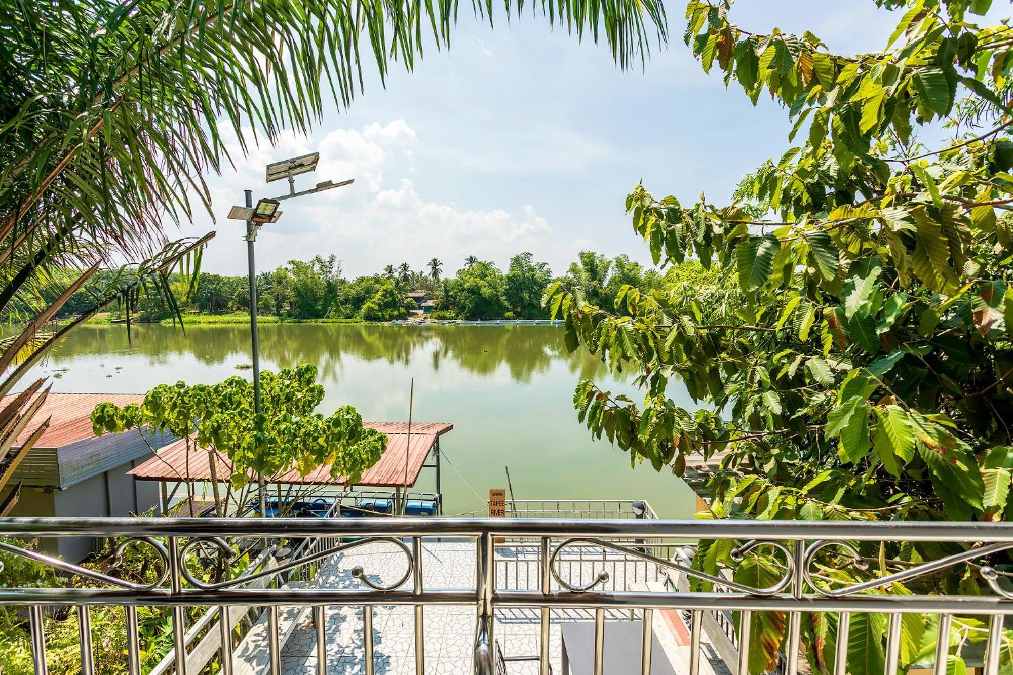 Neenlawat Riverside Σούρατ Τανί Εξωτερικό φωτογραφία
